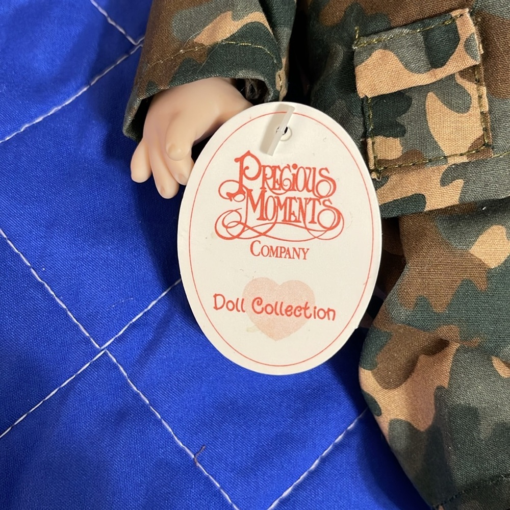Military Boy in Fatigues, vinyl doll - Picture 4 of 6